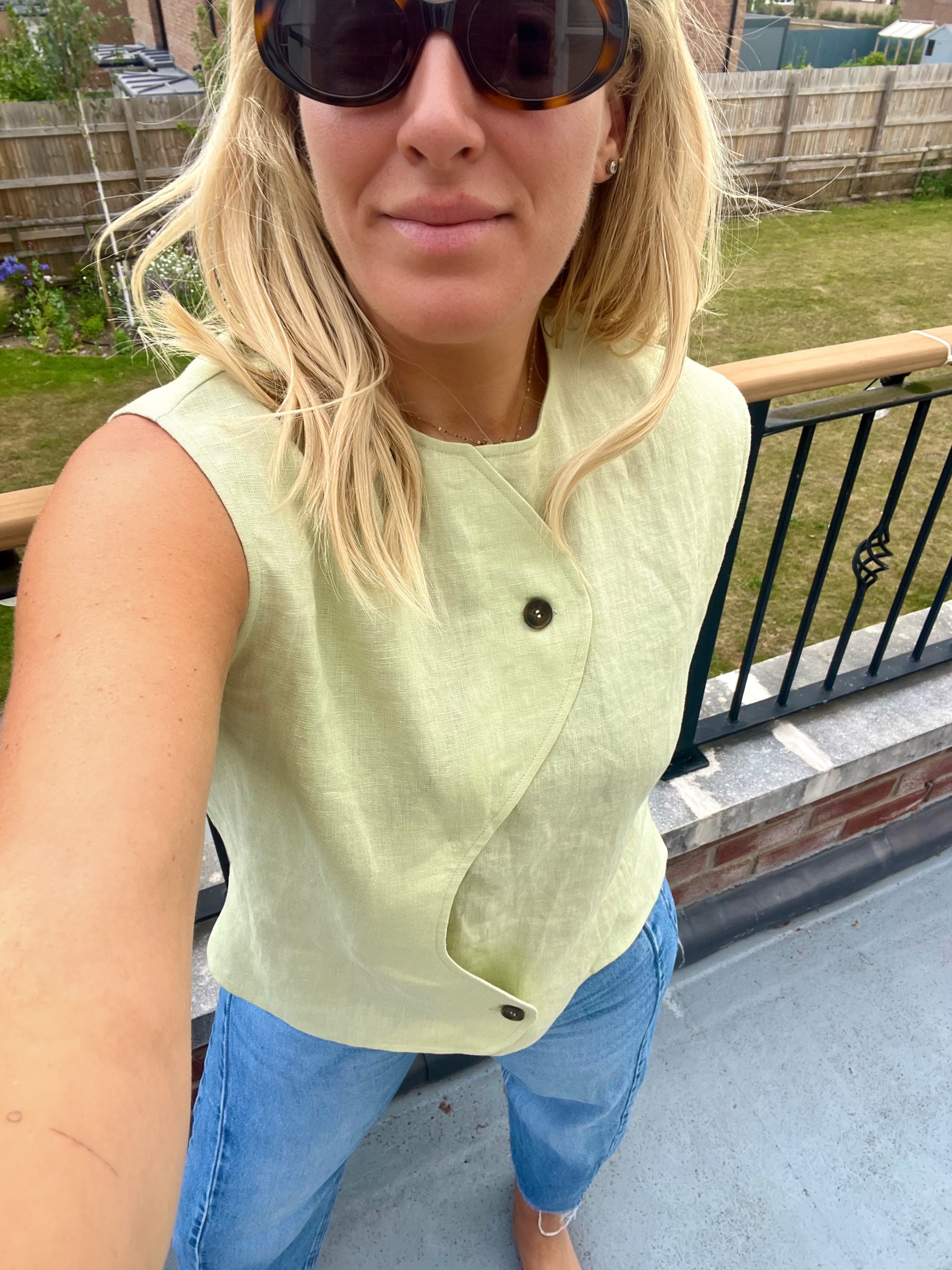 Wave Line Waistcoat - Matcha Green